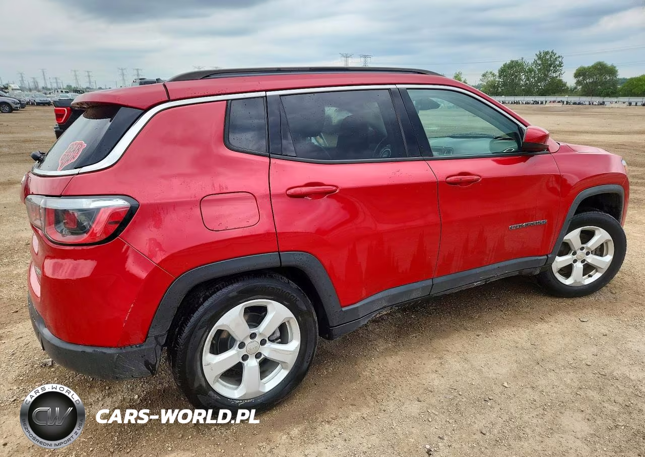 2018 Jeep Compass Latitude VIN:3C4NJCBB1JT293432 - 3