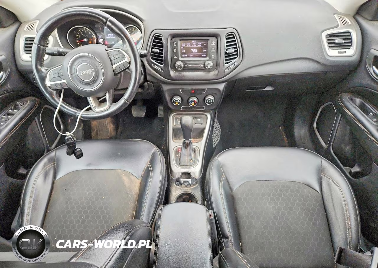 2018 Jeep Compass Latitude VIN:3C4NJCBB1JT293432 - 8