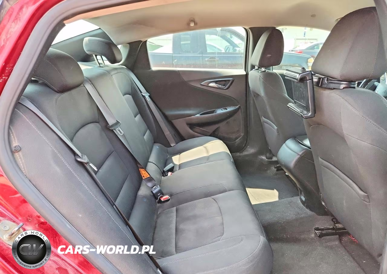2020 Chevrolet Malibu Rs VIN:1G1ZG5ST1LF134842 - 10