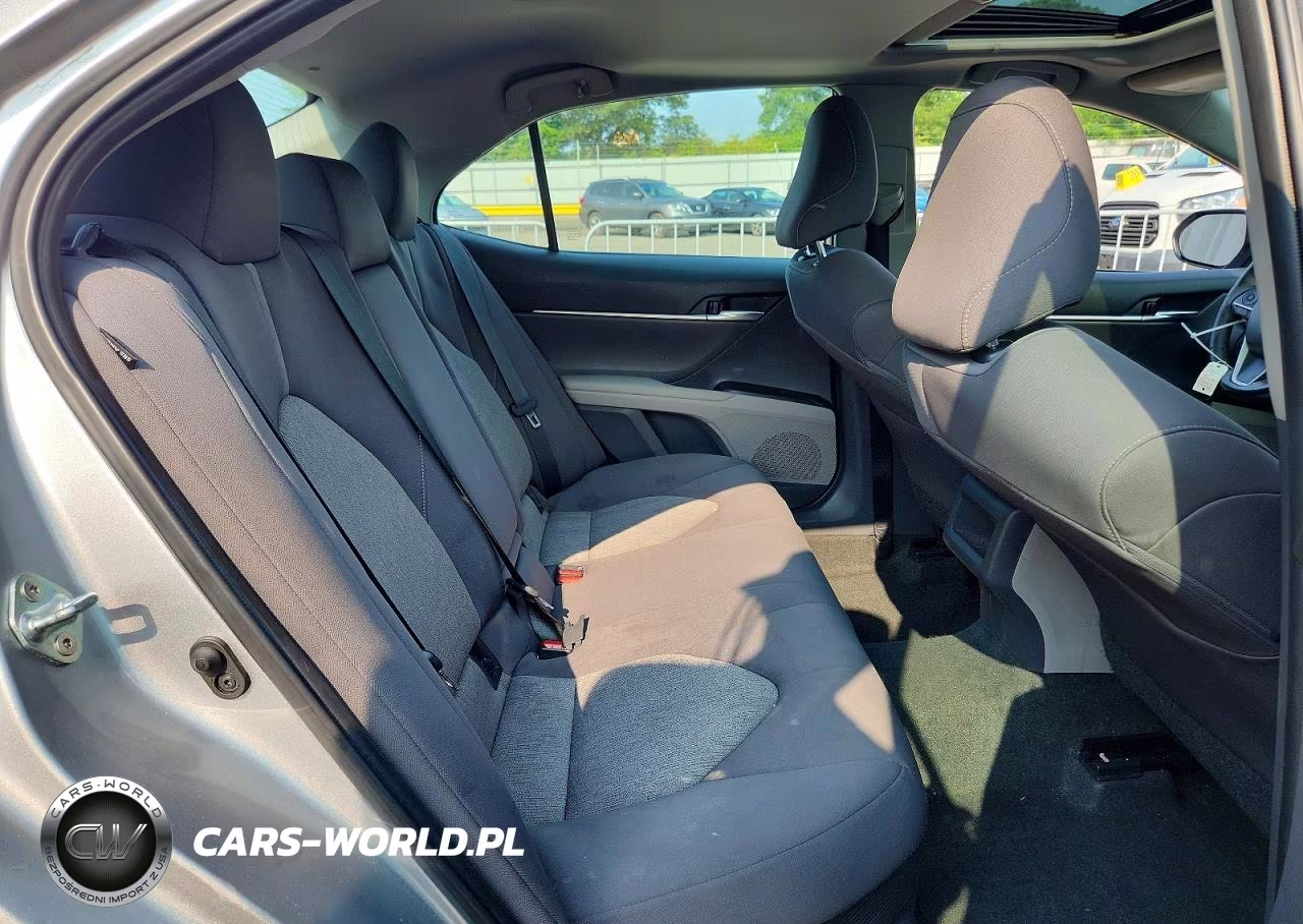 2021 Toyota Camry Le VIN:4T1H31AKXMU564281 - 10