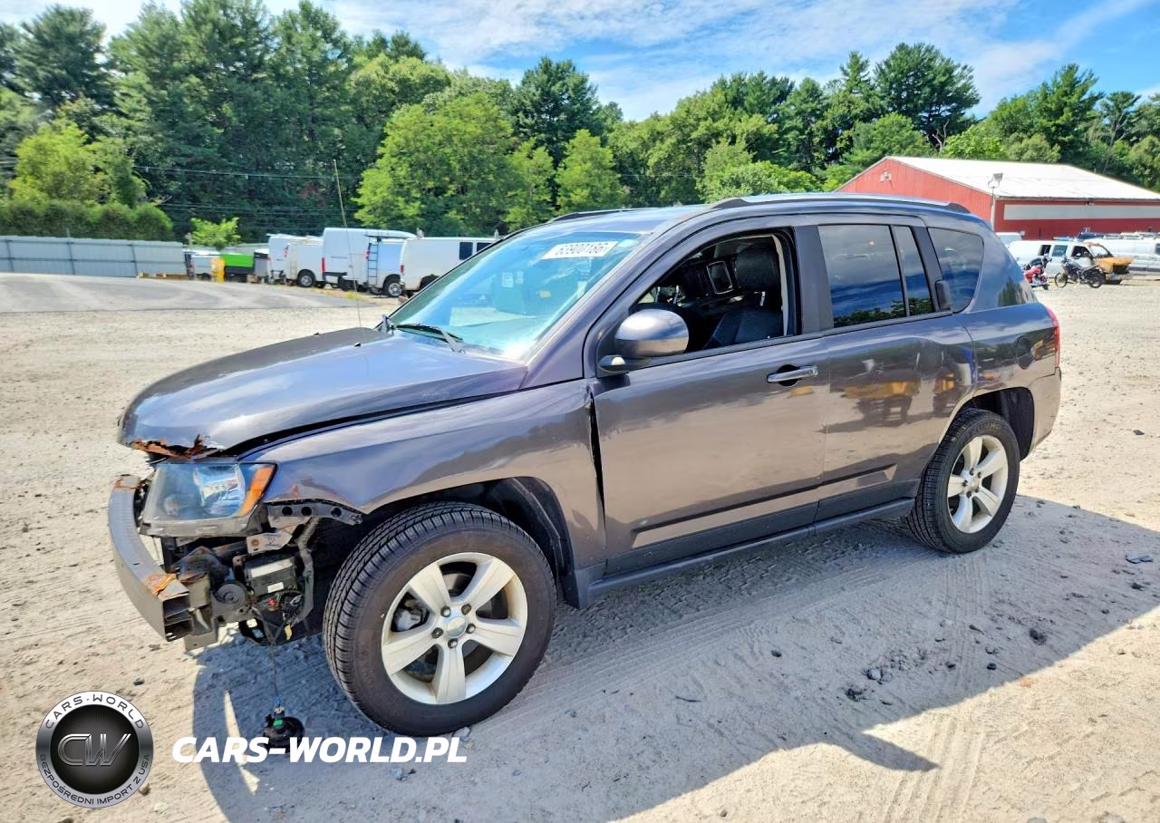 2015 Jeep Compass Latitude – zdjęcie 1 z 14