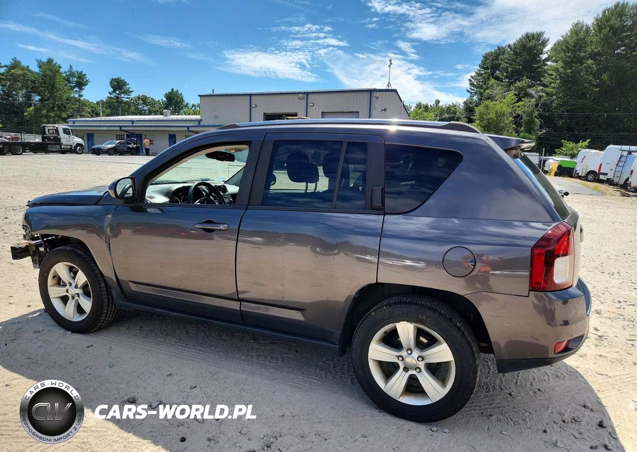 2015 Jeep Compass Latitude VIN:1C4NJDEB7FD118004 - 2