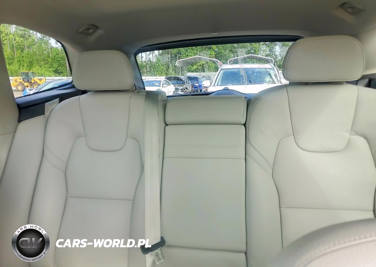 2021 Volvo Xc60 T5 Momentum VIN:YV4102RK0M1798954 - 10