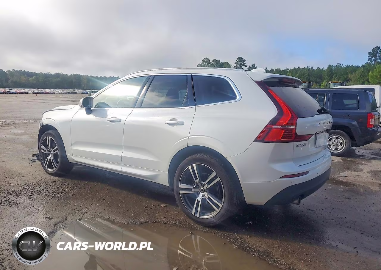 2021 Volvo Xc60 T5 Momentum VIN:YV4102RK0M1798954 - 2