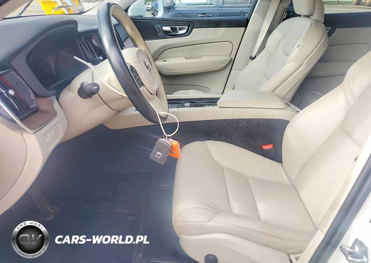 2021 Volvo Xc60 T5 Momentum VIN:YV4102RK0M1798954 - 7