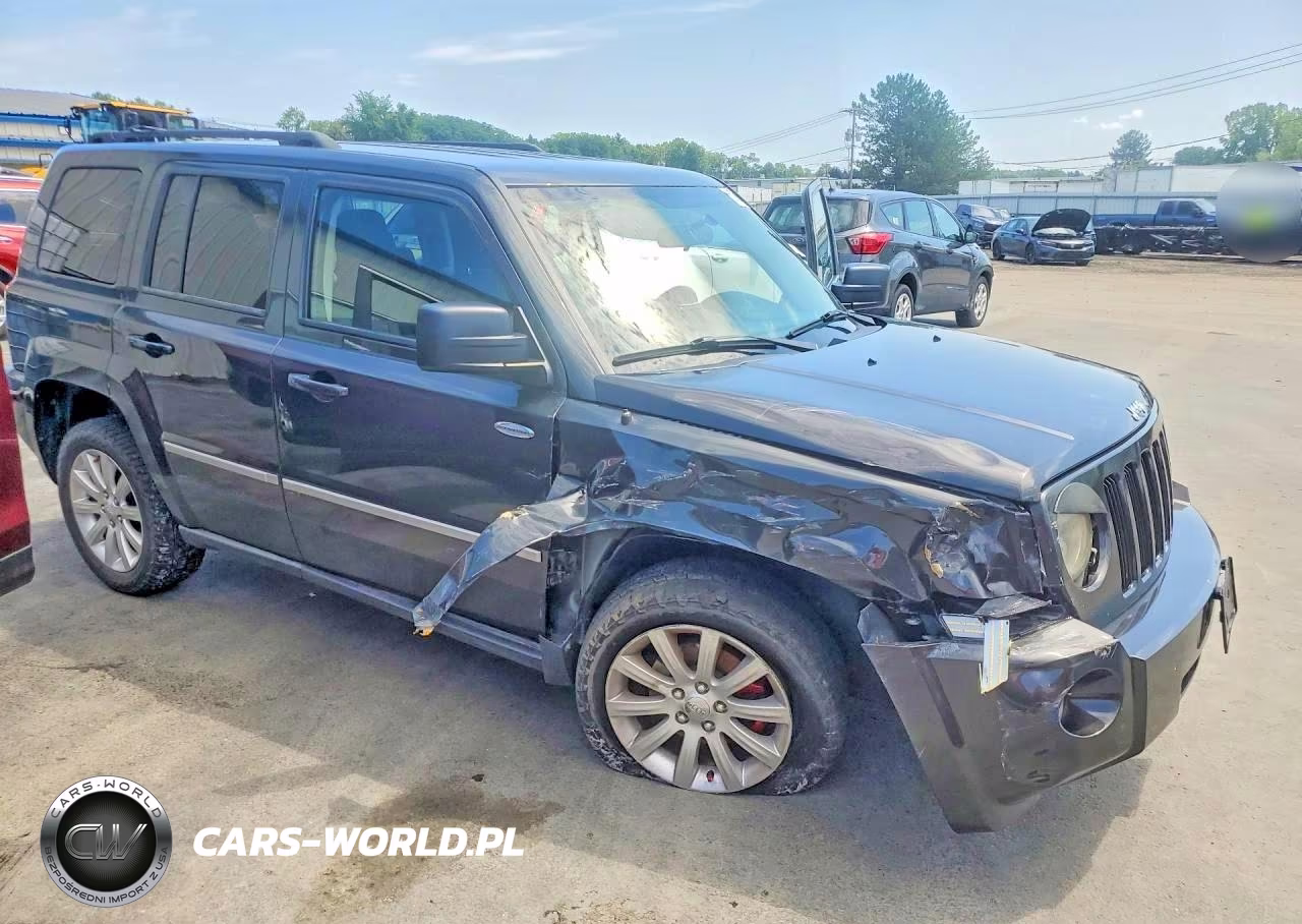2010 Jeep Patriot Sport VIN:1J4NF1GB1AD646539 - 4