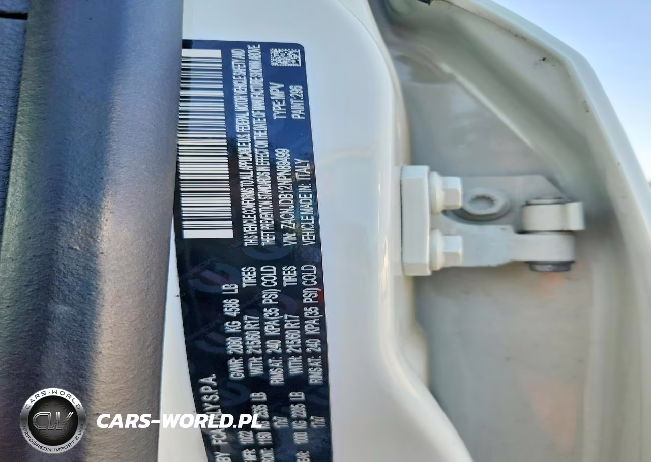 2022 Jeep Renegade Latitude VIN:ZACNJDB12NPN89499 - 12