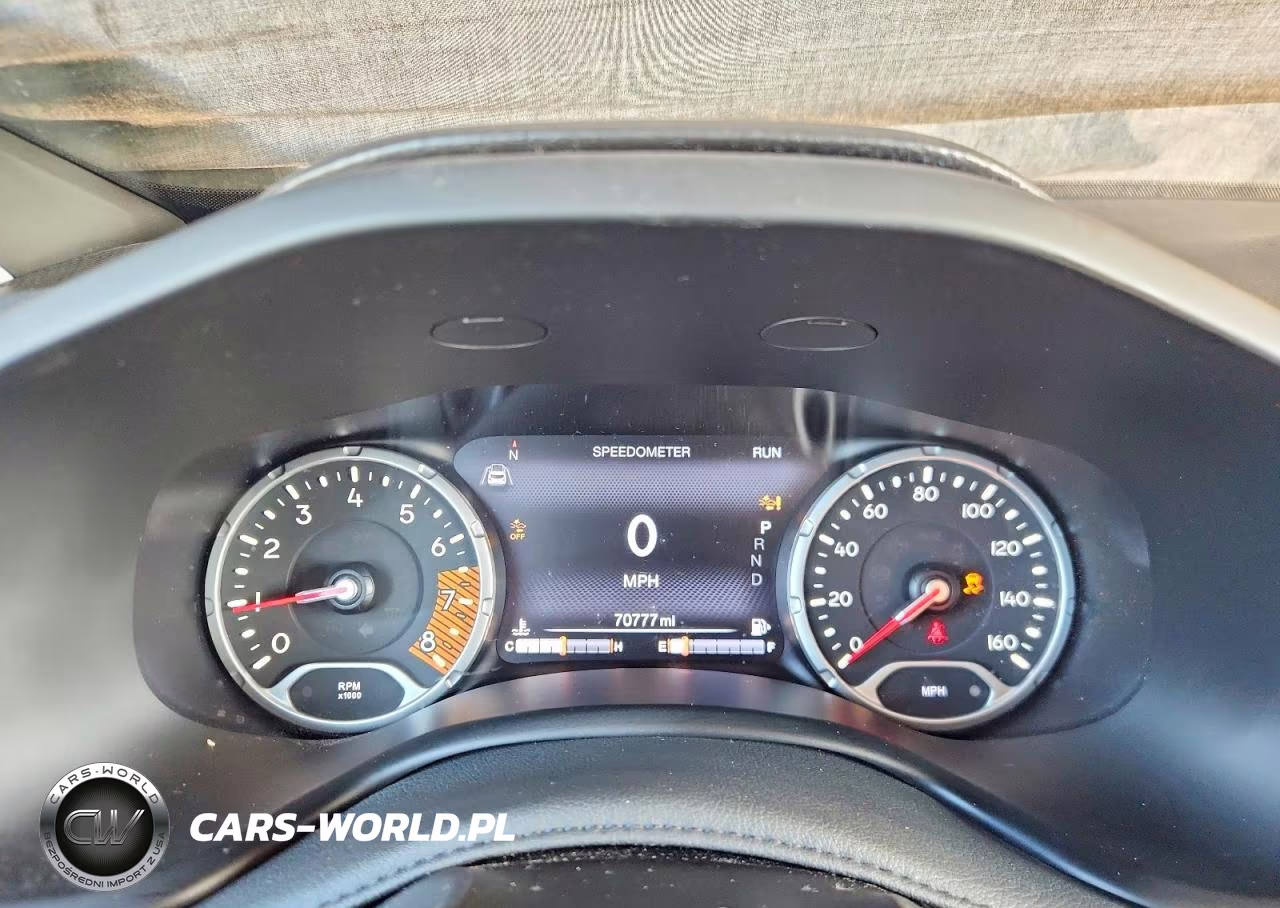2022 Jeep Renegade Latitude VIN:ZACNJDB12NPN89499 - 9