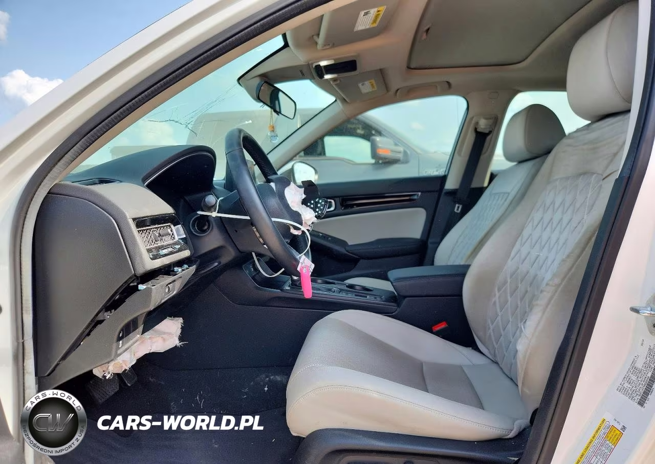 2024 Honda Civic VIN:19XFL1H75RE024548 - 7