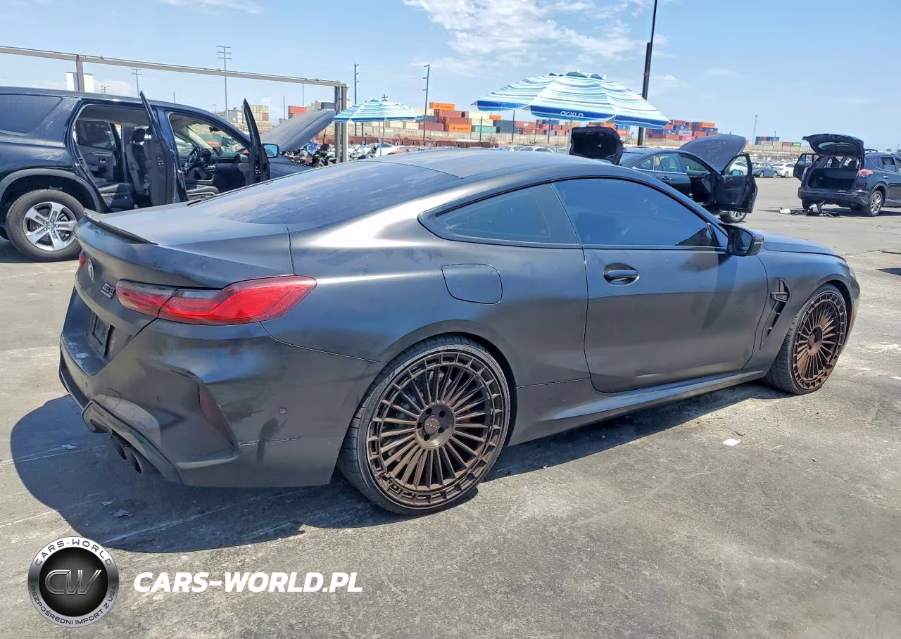 2024 BMW M8 VIN:WBSAE0C04RCR25452 - 3