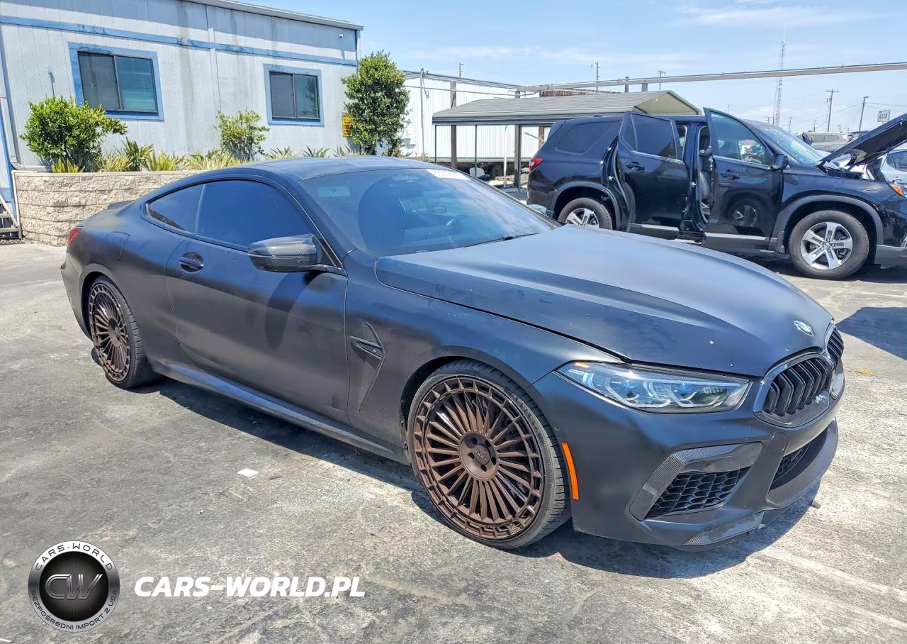 2024 BMW M8 VIN:WBSAE0C04RCR25452 - 4