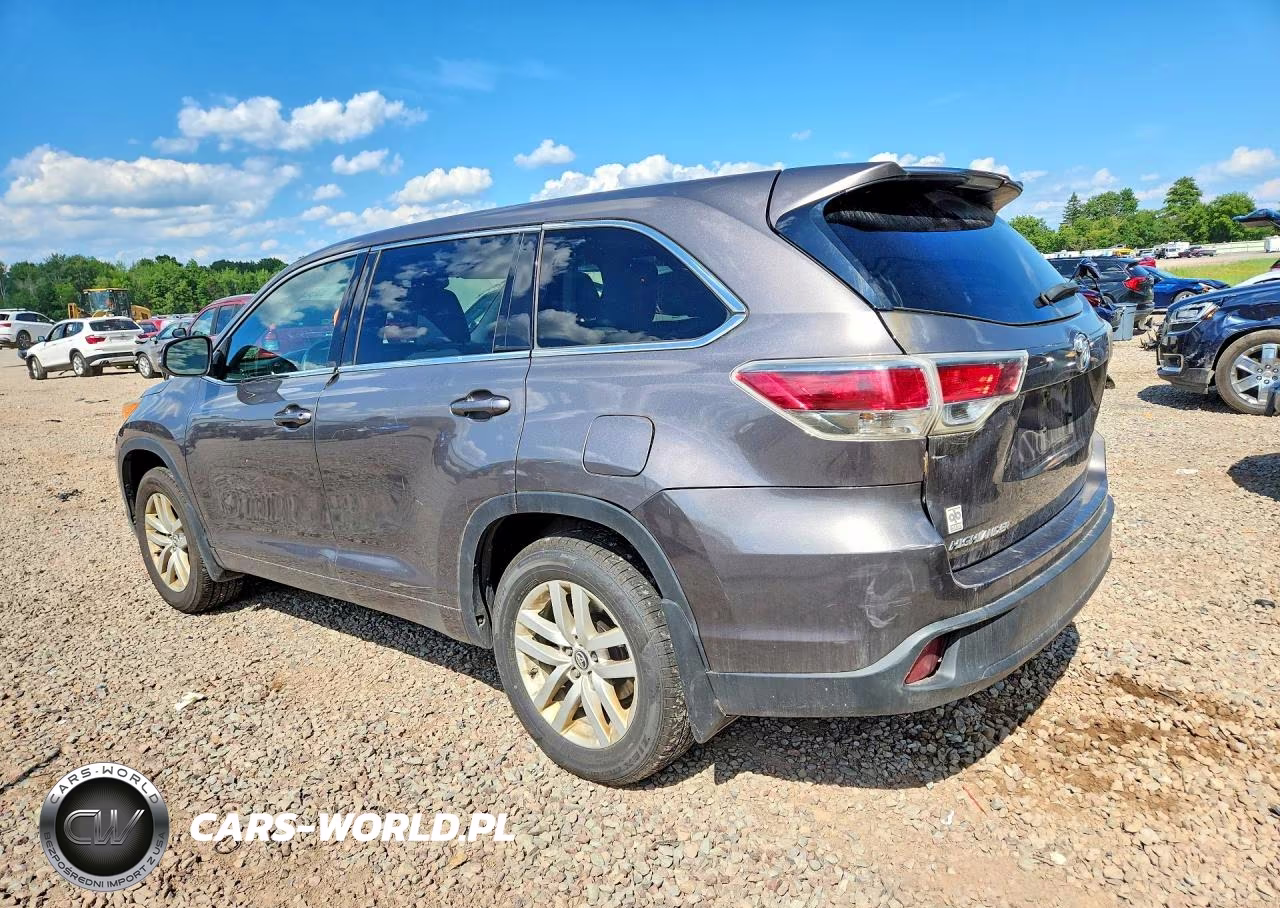 2016 Toyota Highlander Le VIN:5TDBKRFH6GS336764 - 2