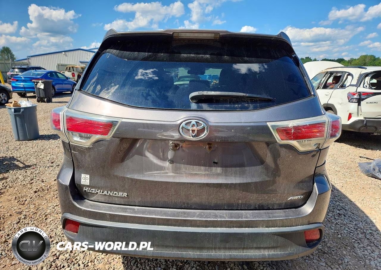2016 Toyota Highlander Le VIN:5TDBKRFH6GS336764 - 6