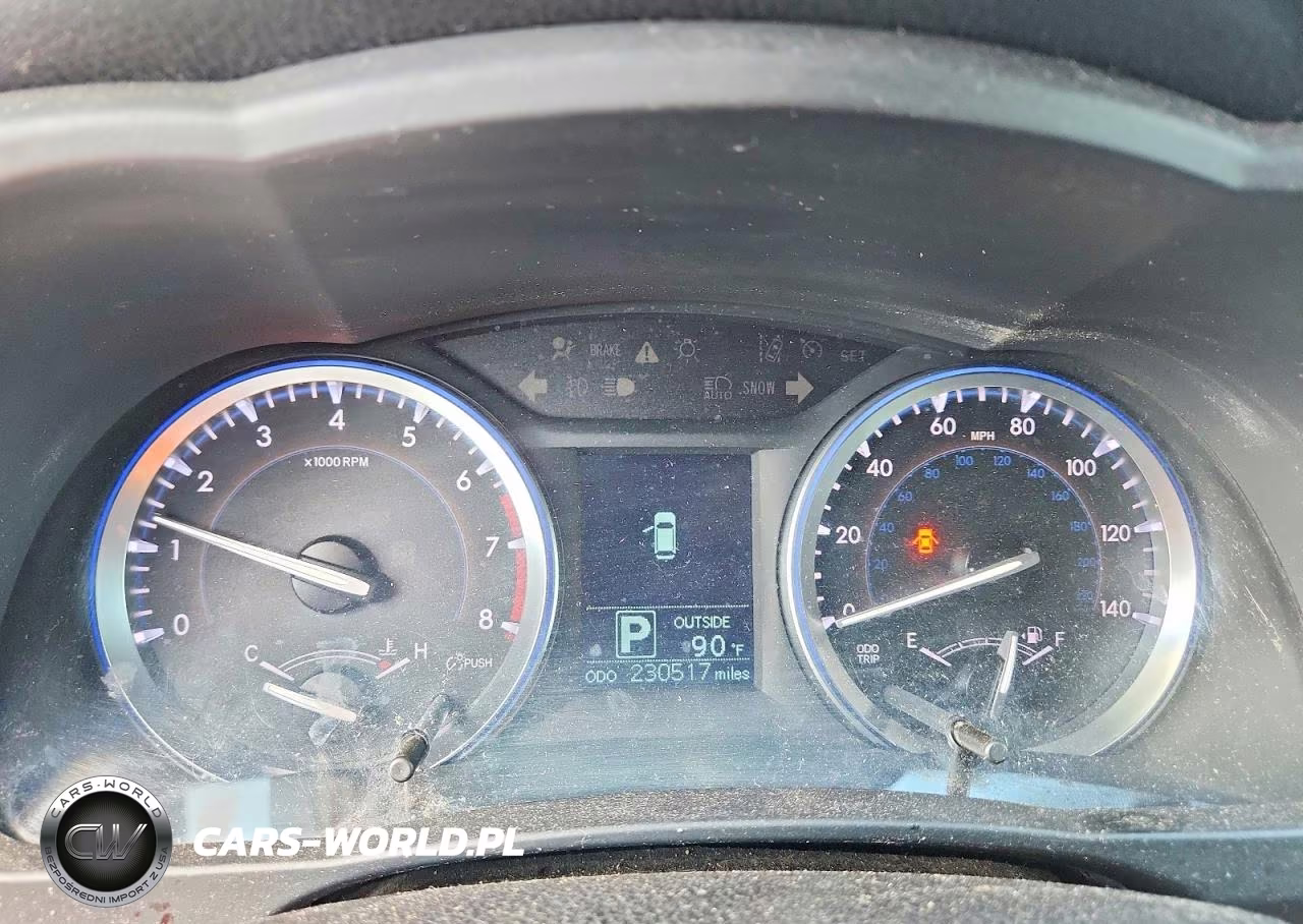 2016 Toyota Highlander Le VIN:5TDBKRFH6GS336764 - 9