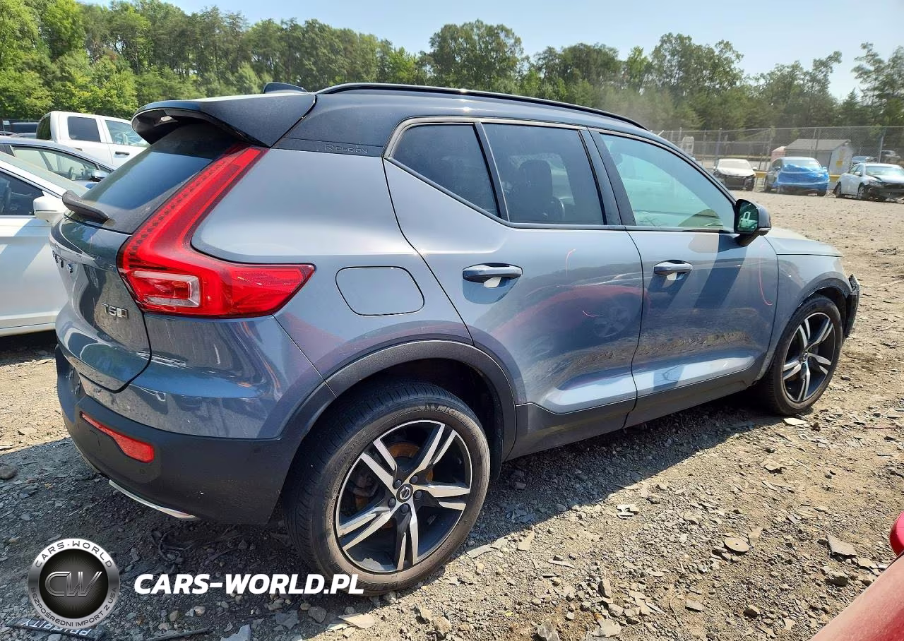 2020 Volvo Xc40 T5 R-Design VIN:YV4162UM2L2288914 - 3