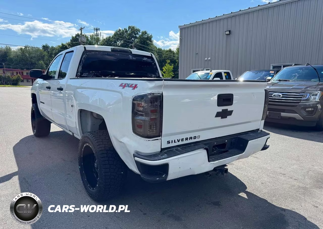 2017 Chevrolet Silverado K1500 Custom VIN:1GCVKPEHXHZ301809 - 2