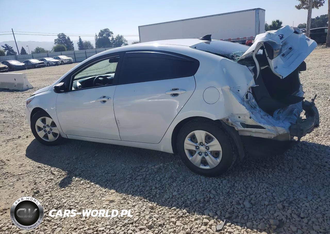 2018 Kia Forte Lx VIN:3KPFK4A79JE240177 - 2