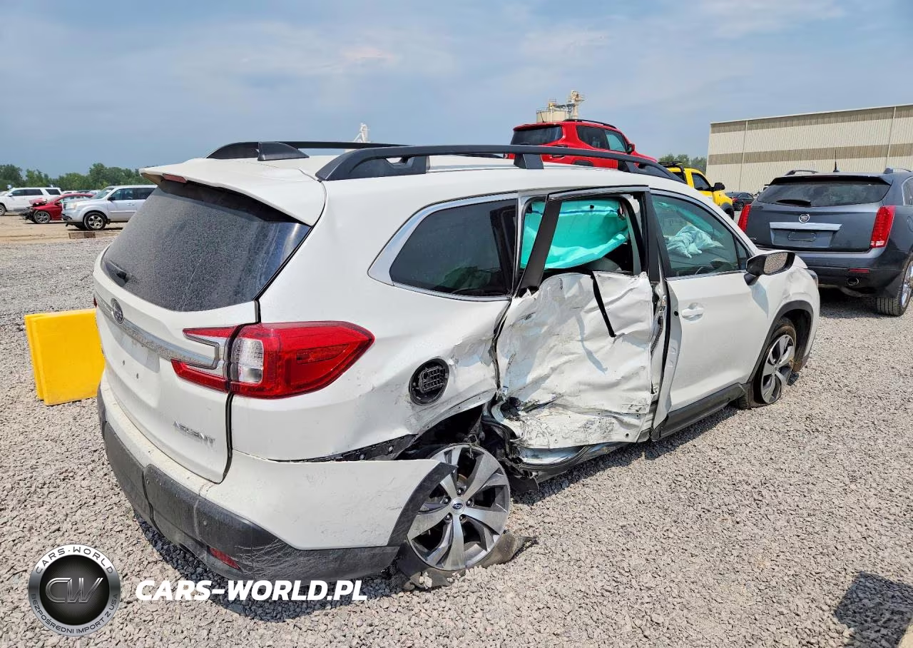 2023 Subaru Ascent Premium VIN:4S4WMACD2P3438946 - 3