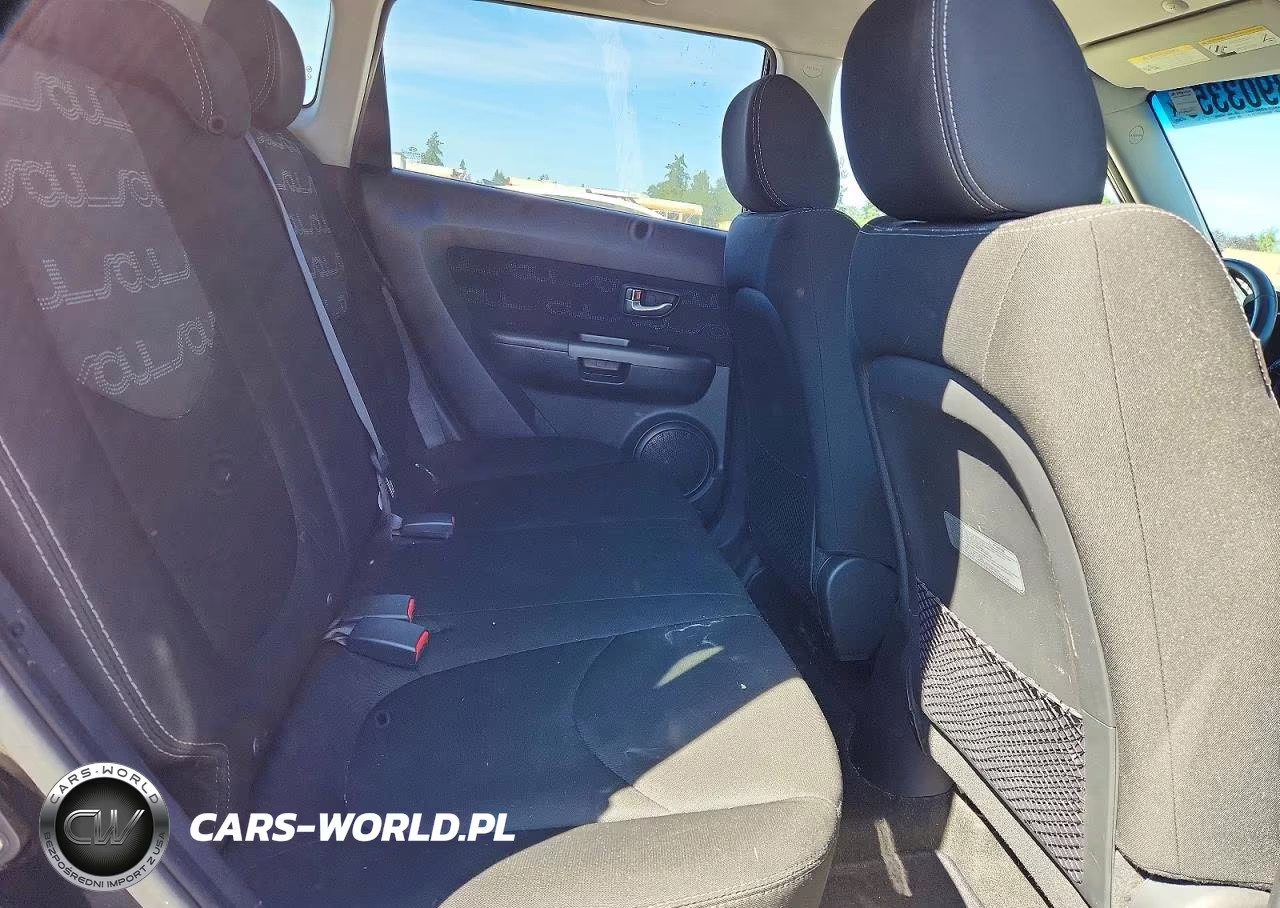 2013 Kia Soul + VIN:KNDJT2A68D7533964 - 10