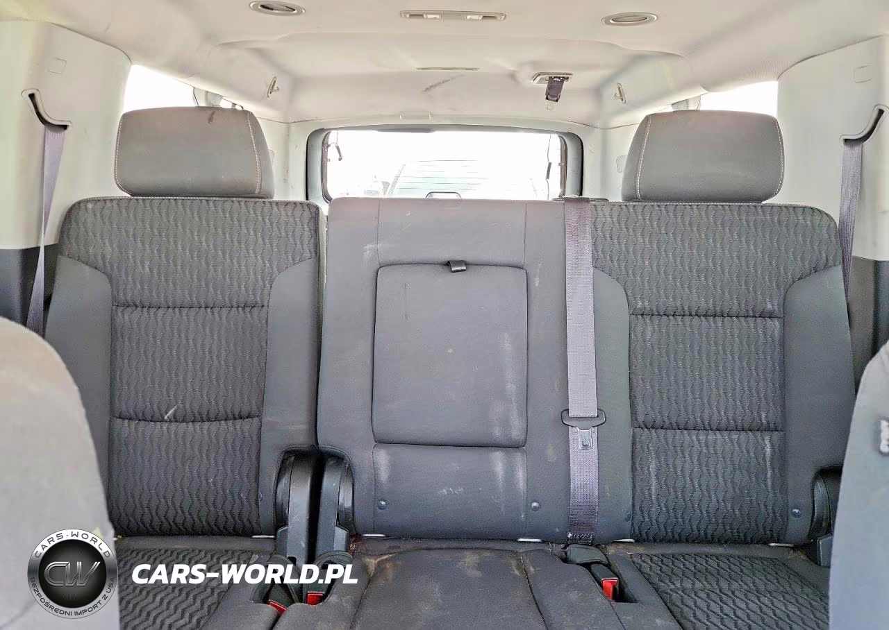 2015 Chevrolet Suburban C1500 Ls VIN:1GNSCHKC1FR247982 - 10