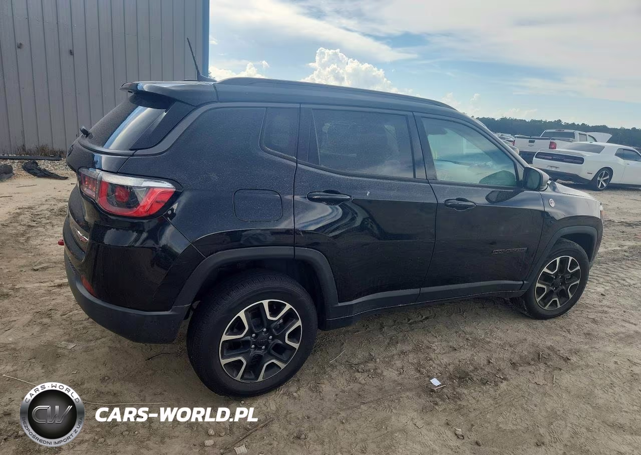 2020 Jeep Compass Trailhawk VIN:3C4NJDDB5LT101631 - 3