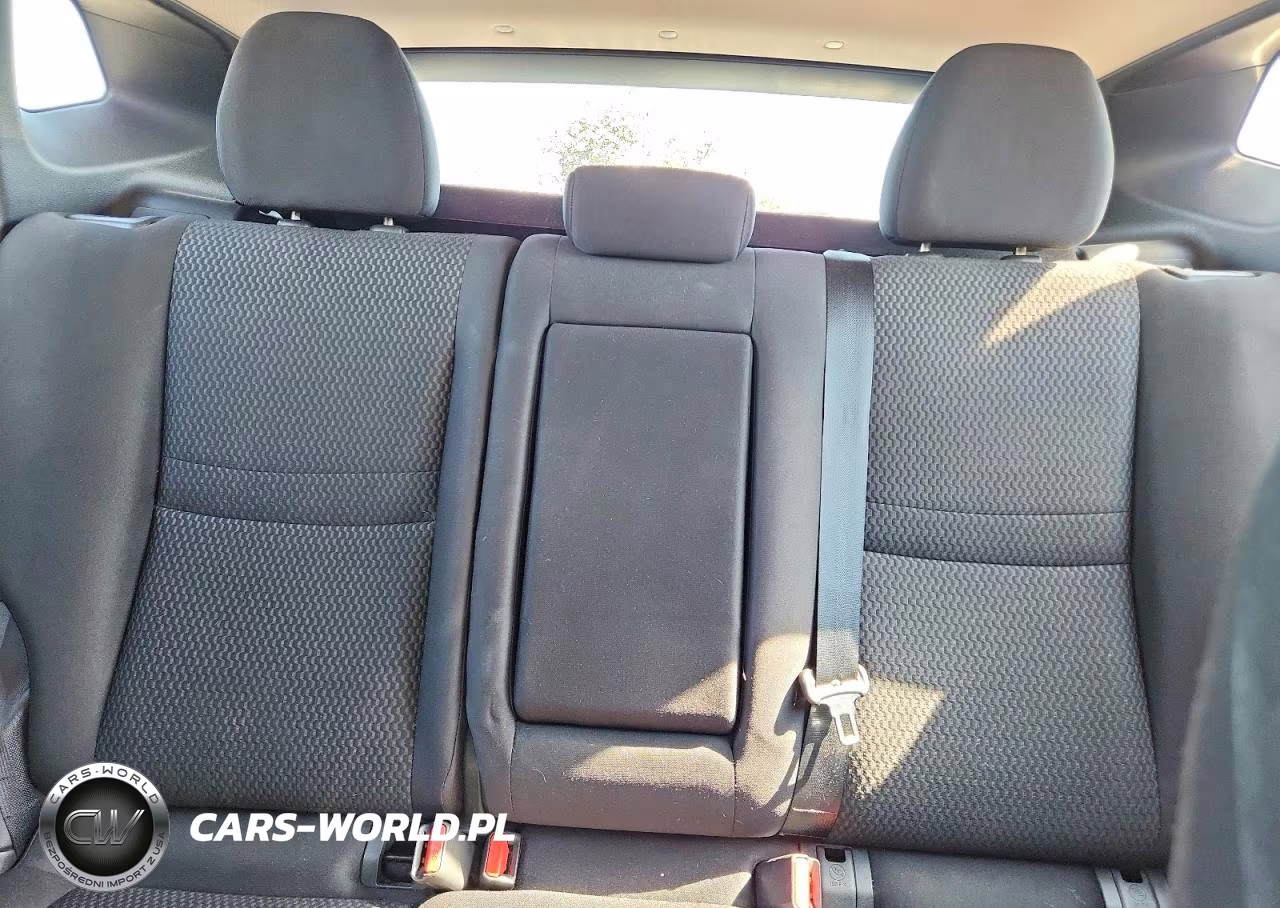 2019 Nissan Rogue Sport S VIN:JN1BJ1CR2KW343871 - 10