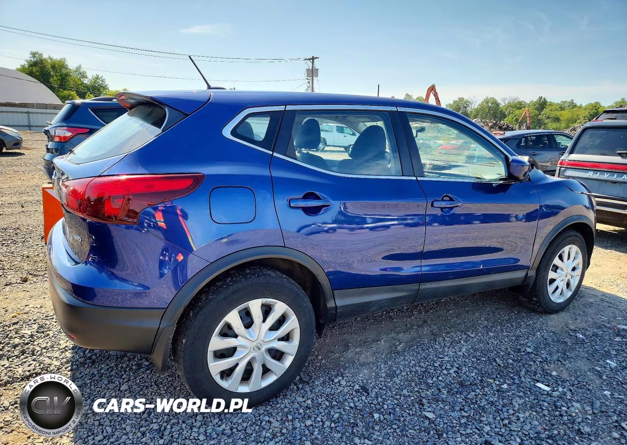 2019 Nissan Rogue Sport S VIN:JN1BJ1CR2KW343871 - 3
