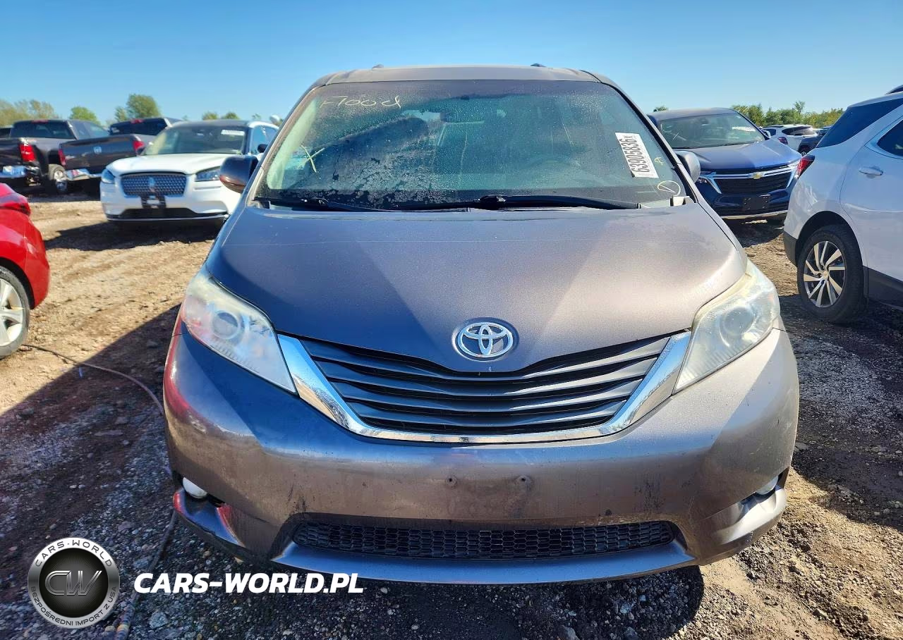 2013 Toyota Sienna Xle 8-Passenger VIN:5TDYK3DC5DS349192 - 5