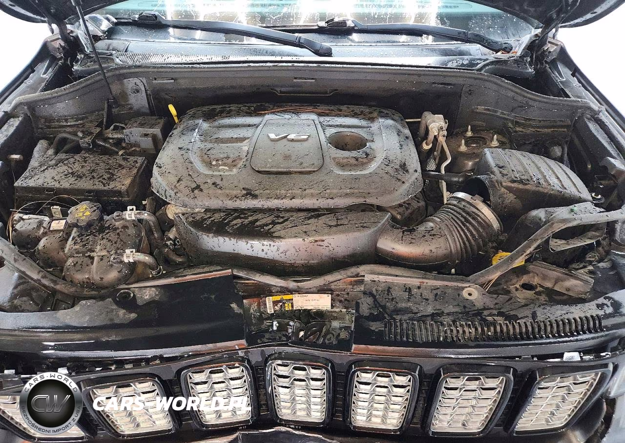 2018 Jeep Grand Cherokee Laredo VIN:1C4RJEAG9JC253248 - 12