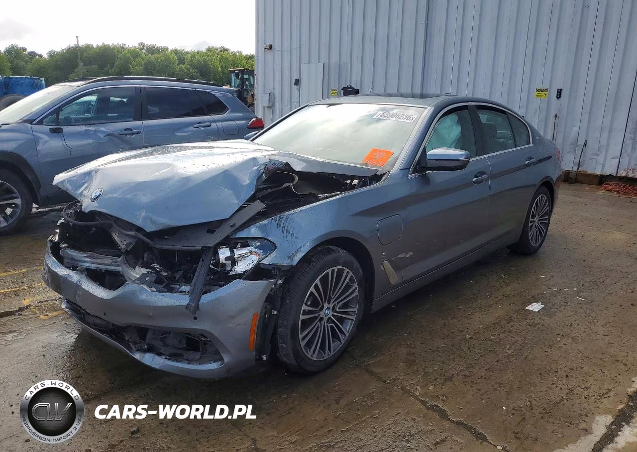 2019 BMW 530Xe