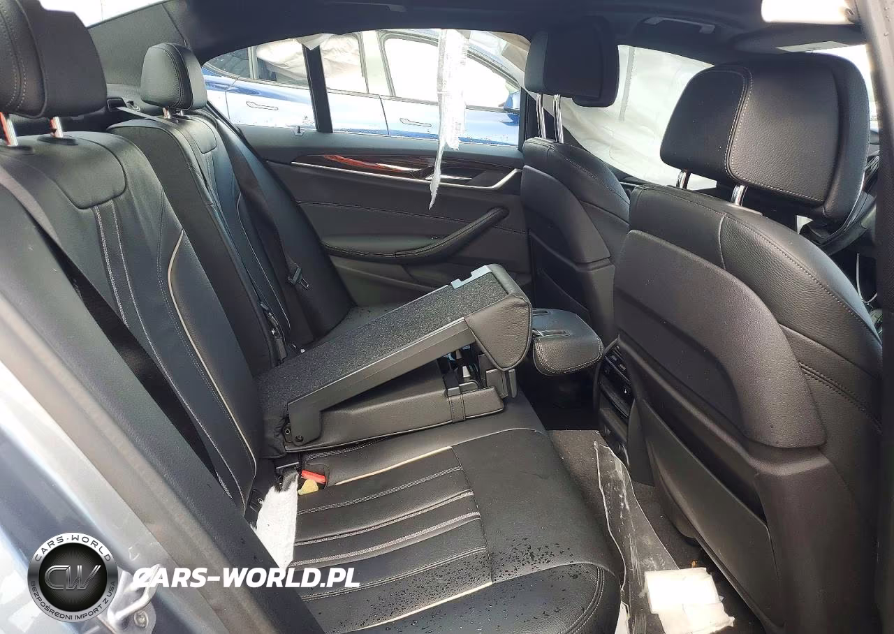 2019 BMW 530Xe VIN:WBAJB1C52KB376201 - 10