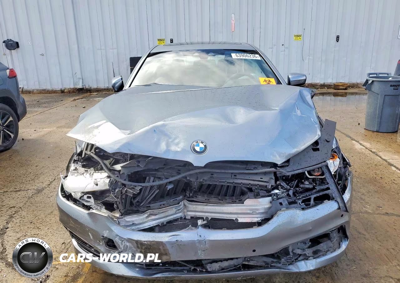 2019 BMW 530Xe VIN:WBAJB1C52KB376201 - 5