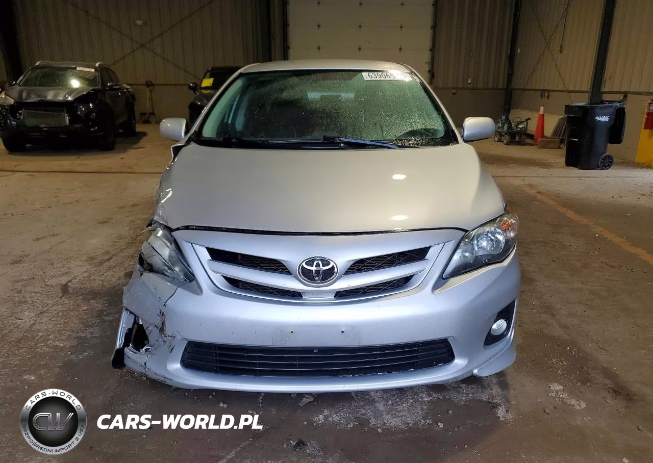 2012 Toyota Corolla S VIN:2T1BU4EE9CC805076 - 5