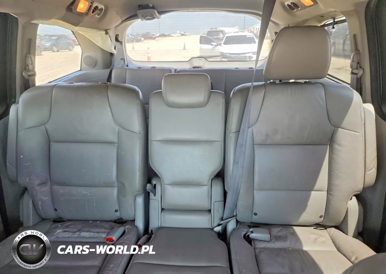 2012 Honda Odyssey Touring VIN:5FNRL5H97CB011713 - 10