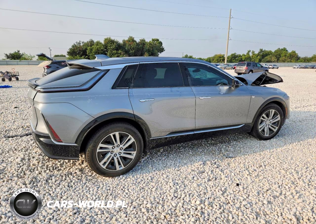 2024 Cadillac Lyriq Tech VIN:1GYKPMRK7RZ141327 - 3