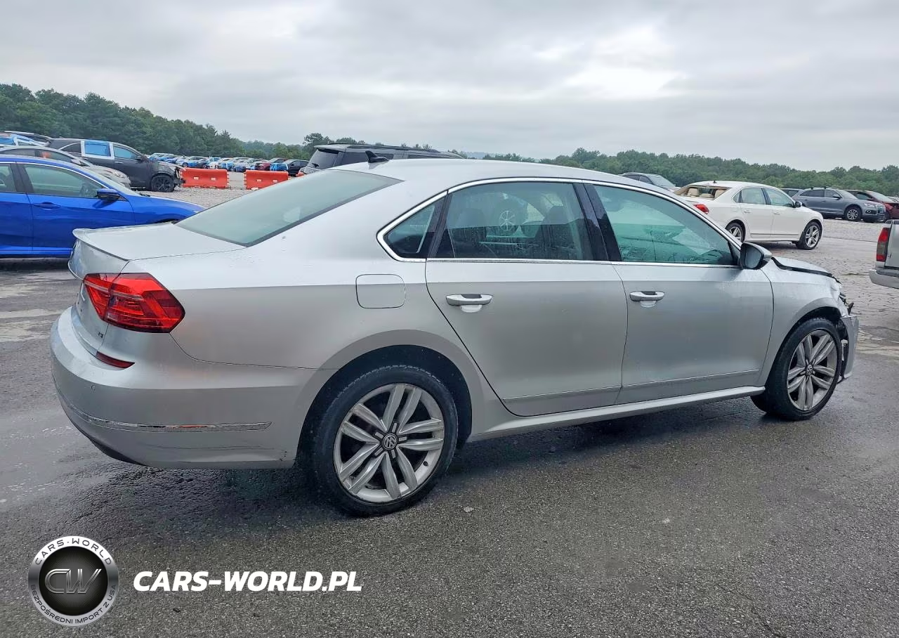 2016 Volkswagen Passat Sel VIN:1VWCT7A36GC055919 - 3