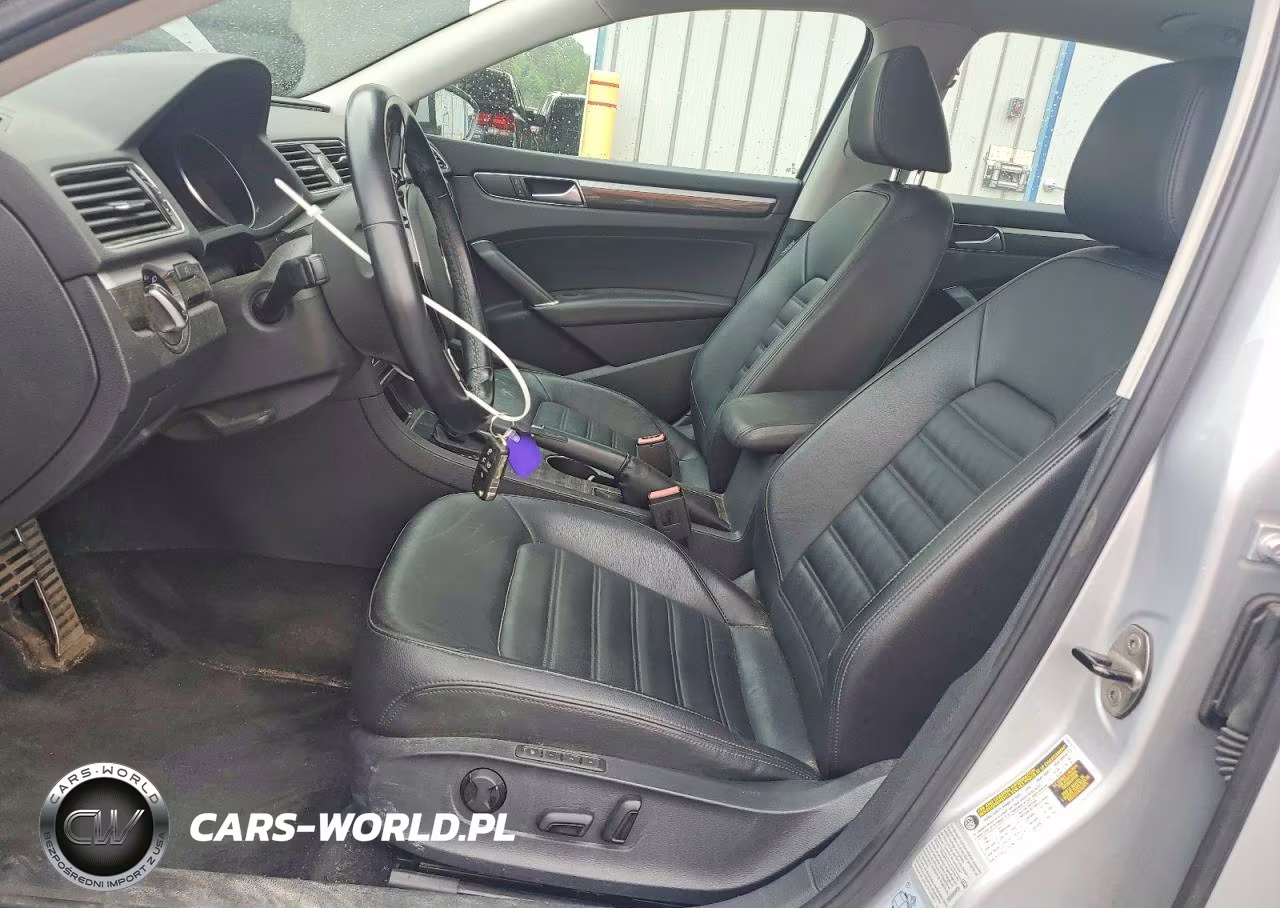 2016 Volkswagen Passat Sel VIN:1VWCT7A36GC055919 - 7