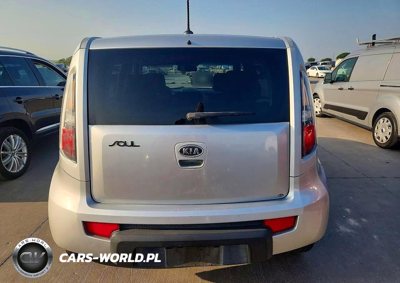 2011 Kia Soul + VIN:KNDJT2A23B7271796 - 6