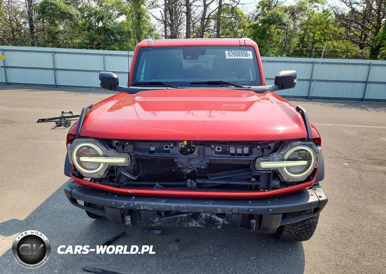 2023 Ford Bronco Base VIN:1FMEE5DP8PLB68369 - 5