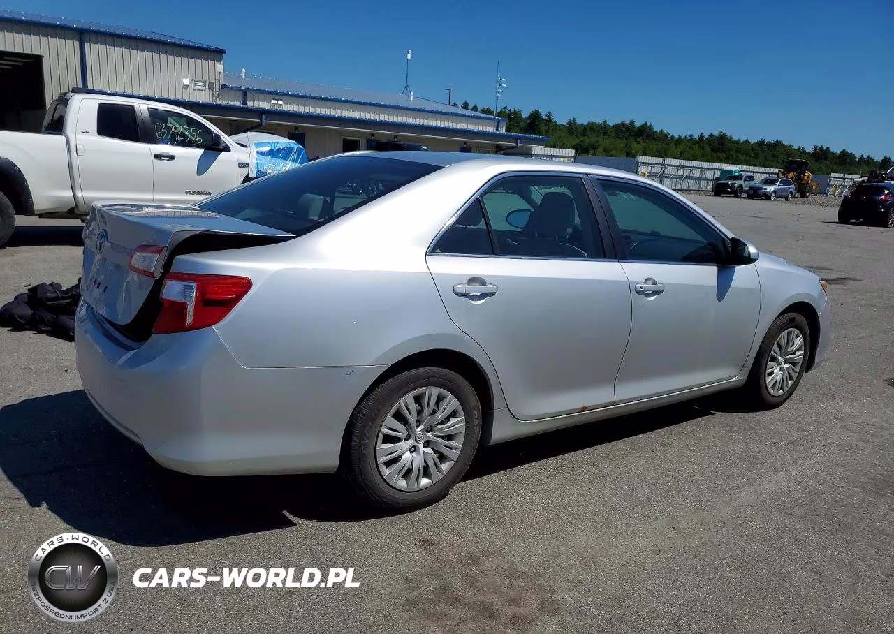2012 Toyota Camry L VIN:4T4BF1FK3CR170843 - 3