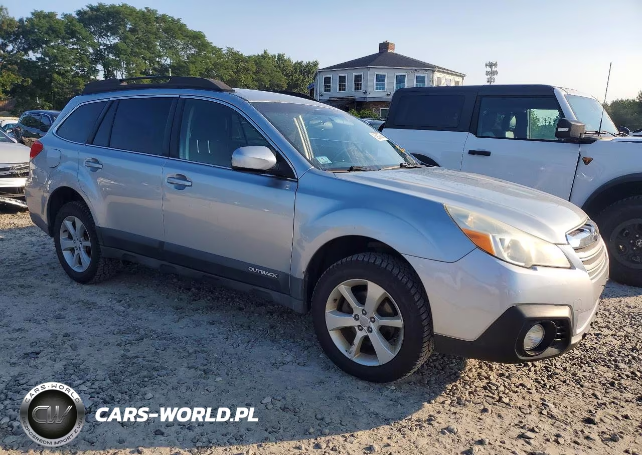 2013 Subaru Outback 2.5I Premium VIN:4S4BRBBC4D3200168 - 4