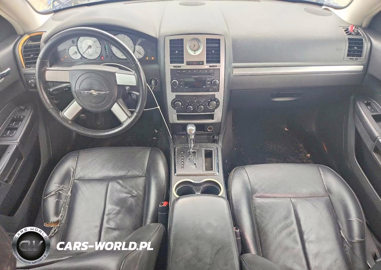 2010 Chrysler 300 Touring VIN:2C3CA5CV6AH164918 - 8