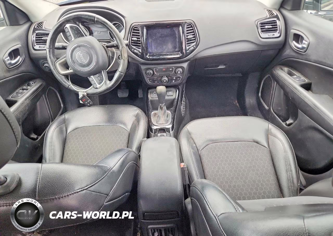 2018 Jeep Compass Latitude VIN:3C4NJCBB3JT318315 - 8