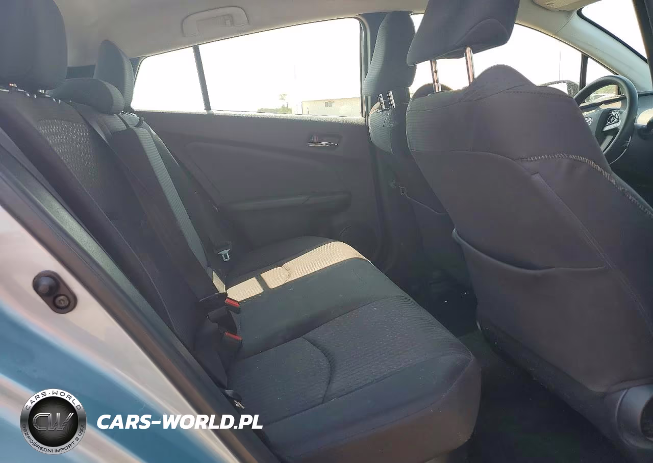 2018 Toyota Prius Two VIN:JTDKBRFU4J3591337 - 10