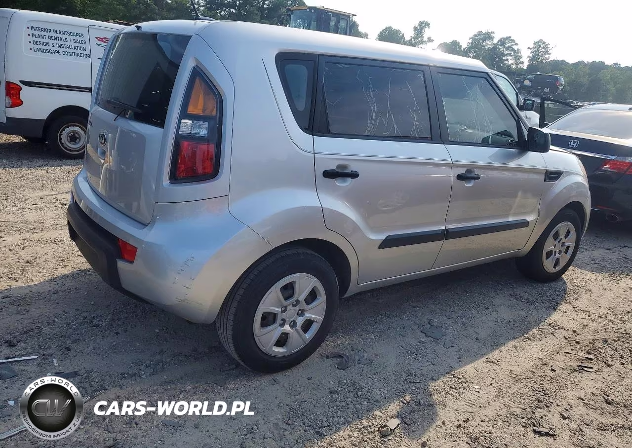 2011 Kia Soul Base VIN:KNDJT2A17B7288754 - 3