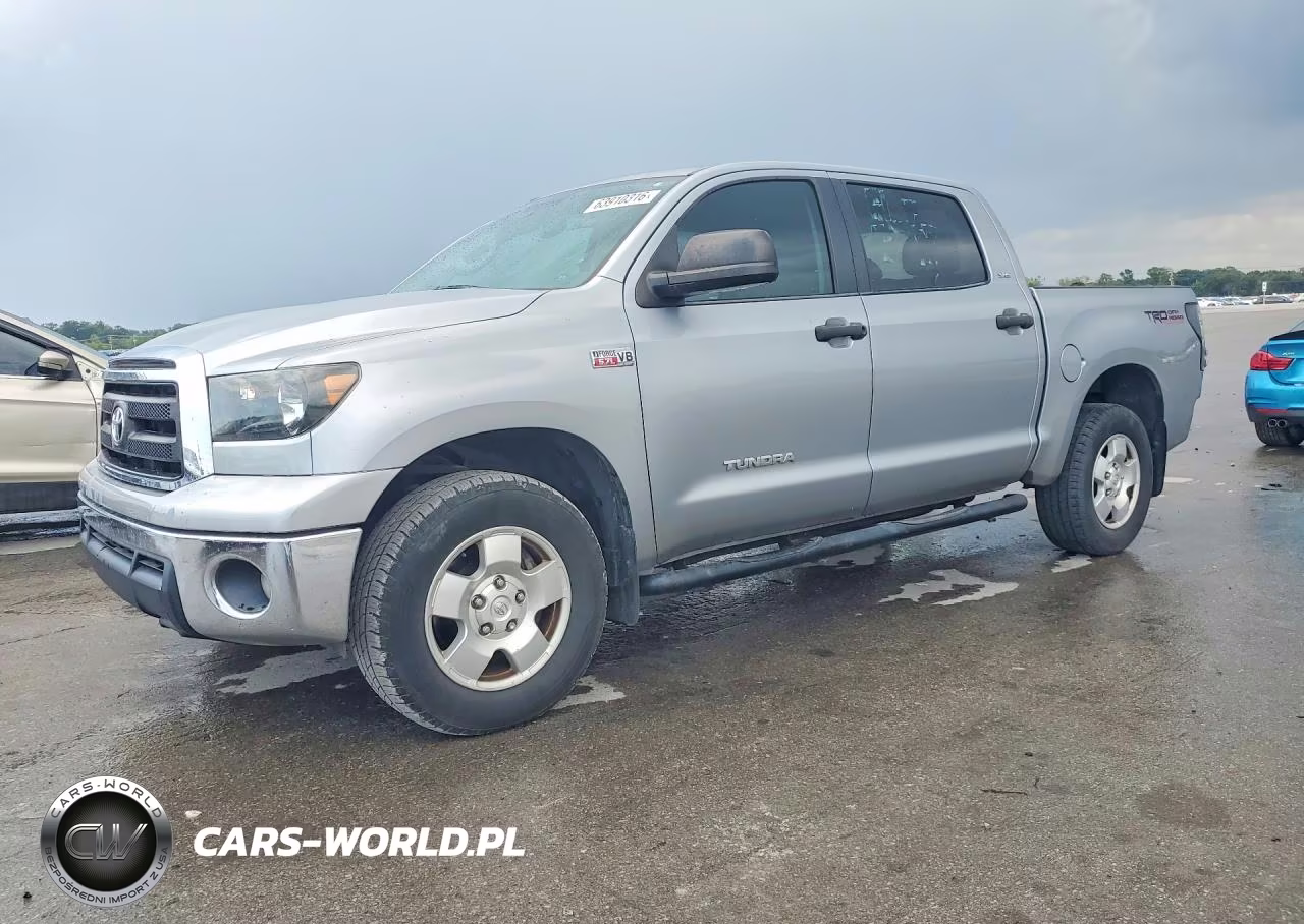 2013 Toyota Tundra Crewmax Sr5