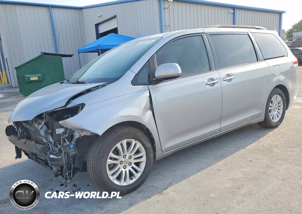 2012 Toyota Sienna Xle 8-Passenger