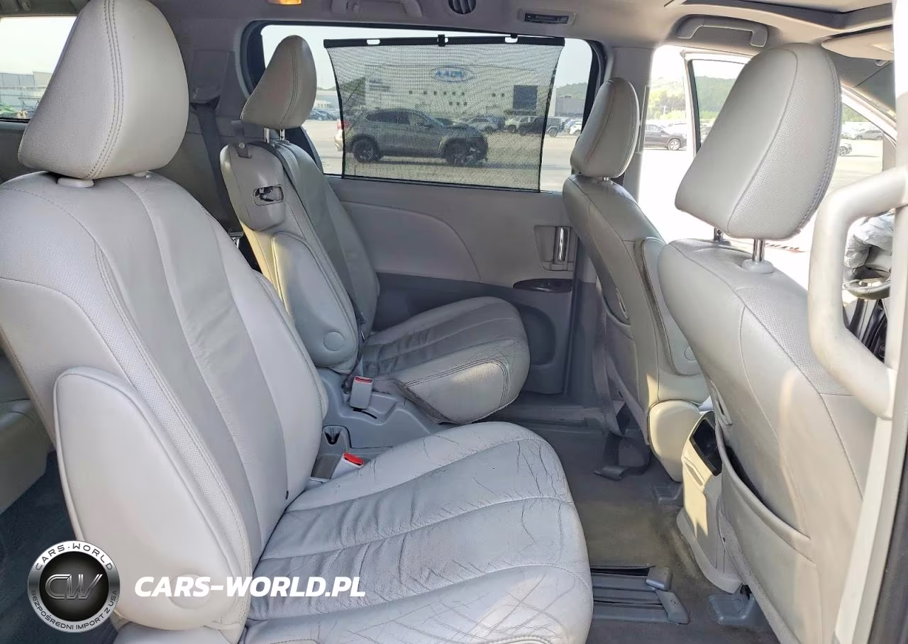 2012 Toyota Sienna Xle 8-Passenger VIN:5TDYK3DC2CS267757 - 11