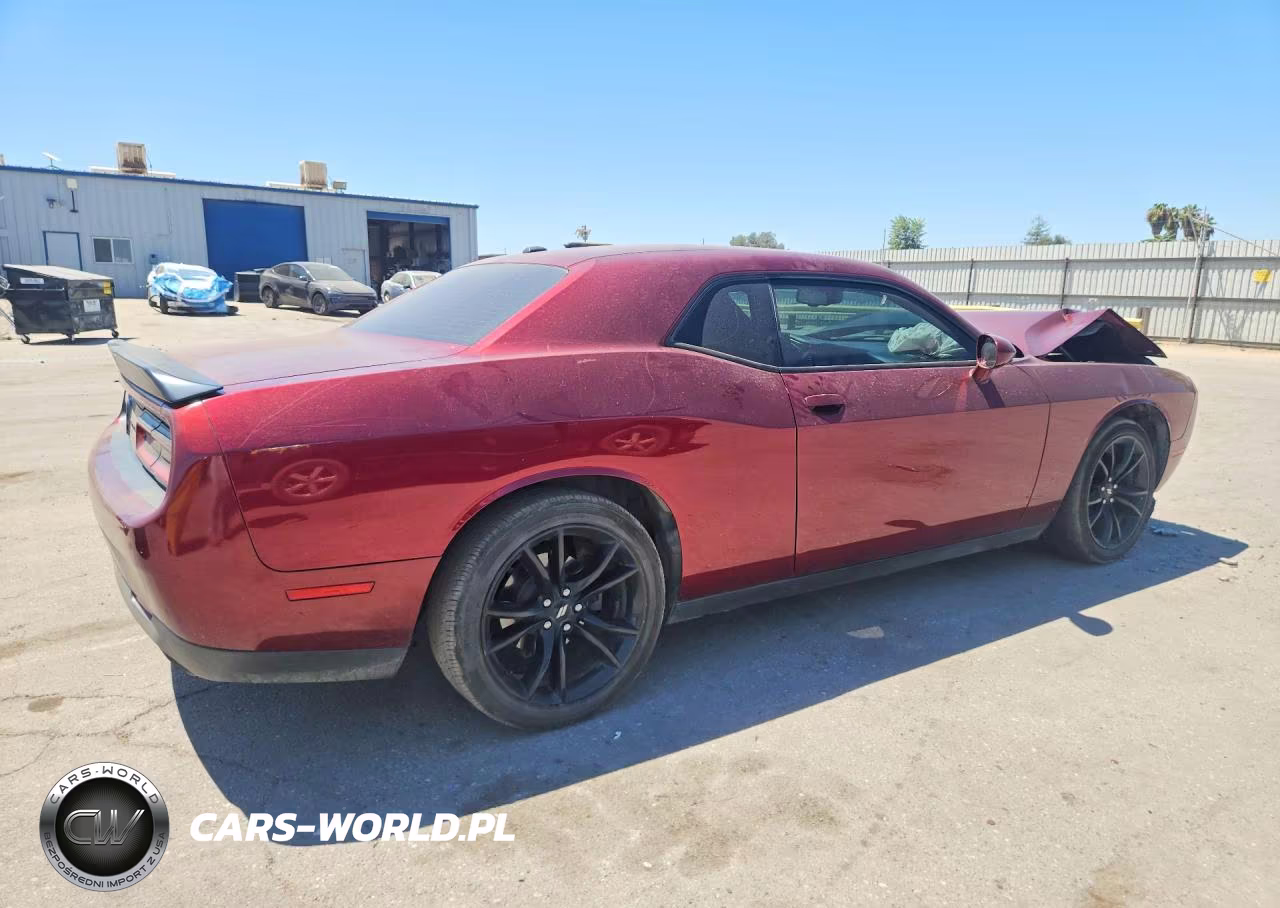 2018 Dodge Challenger Sxt VIN:2C3CDZAGXJH262935 - 3