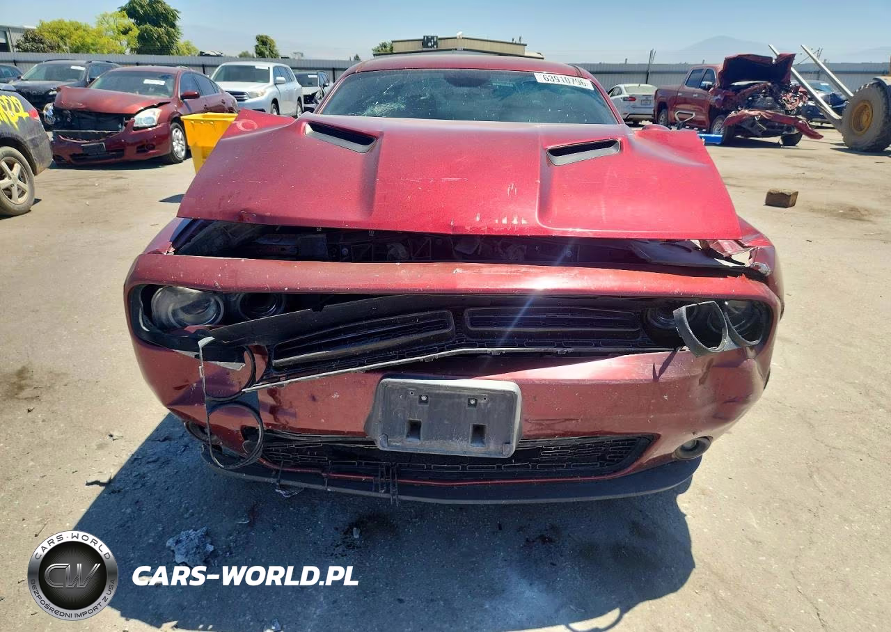 2018 Dodge Challenger Sxt VIN:2C3CDZAGXJH262935 - 5